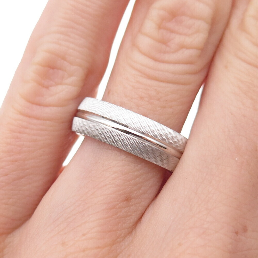 925 Sterling Silver Textured Band Ring Size 6.25